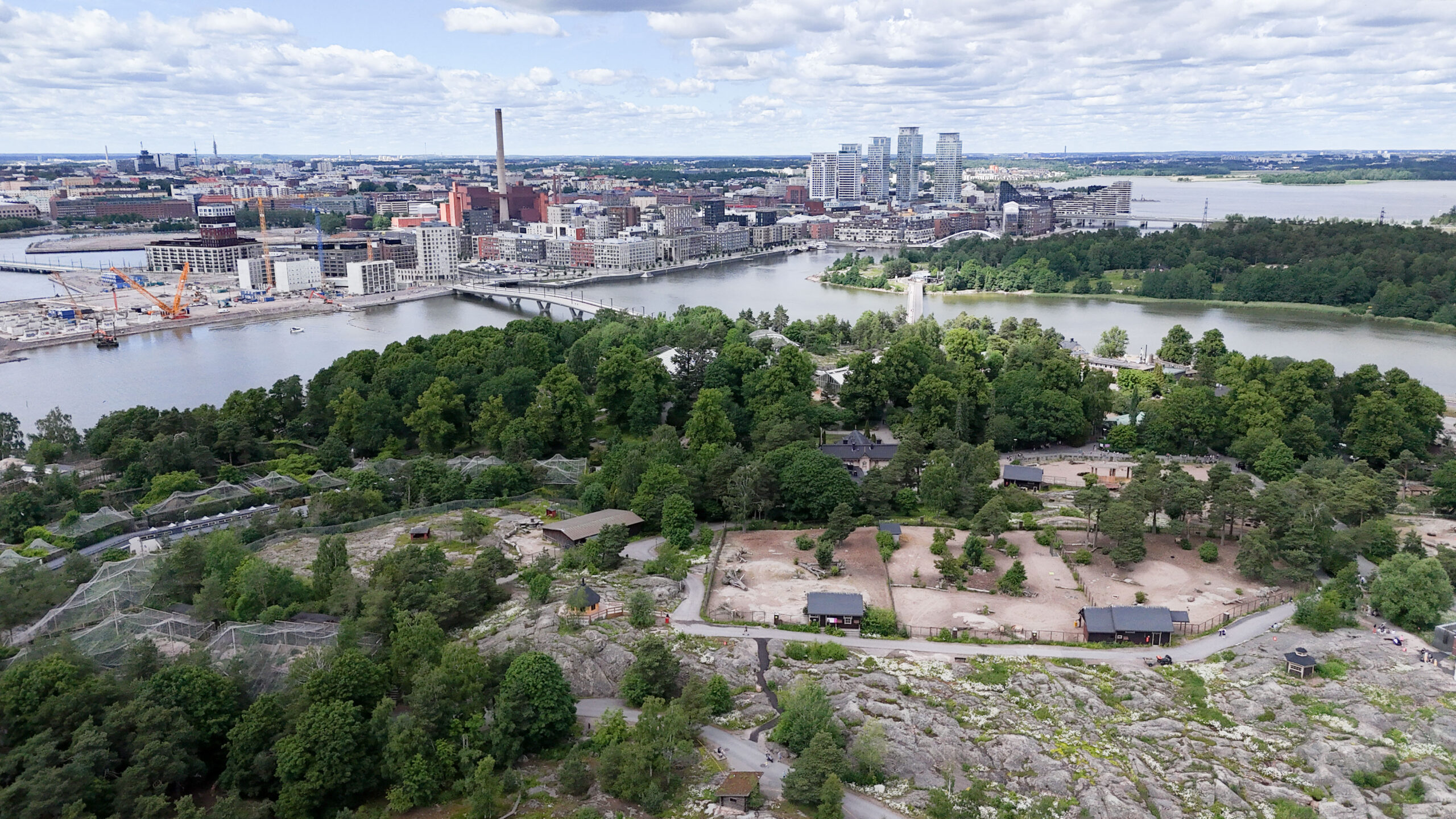 Korkeasaari ja Kalasatama ilmakuvassa
